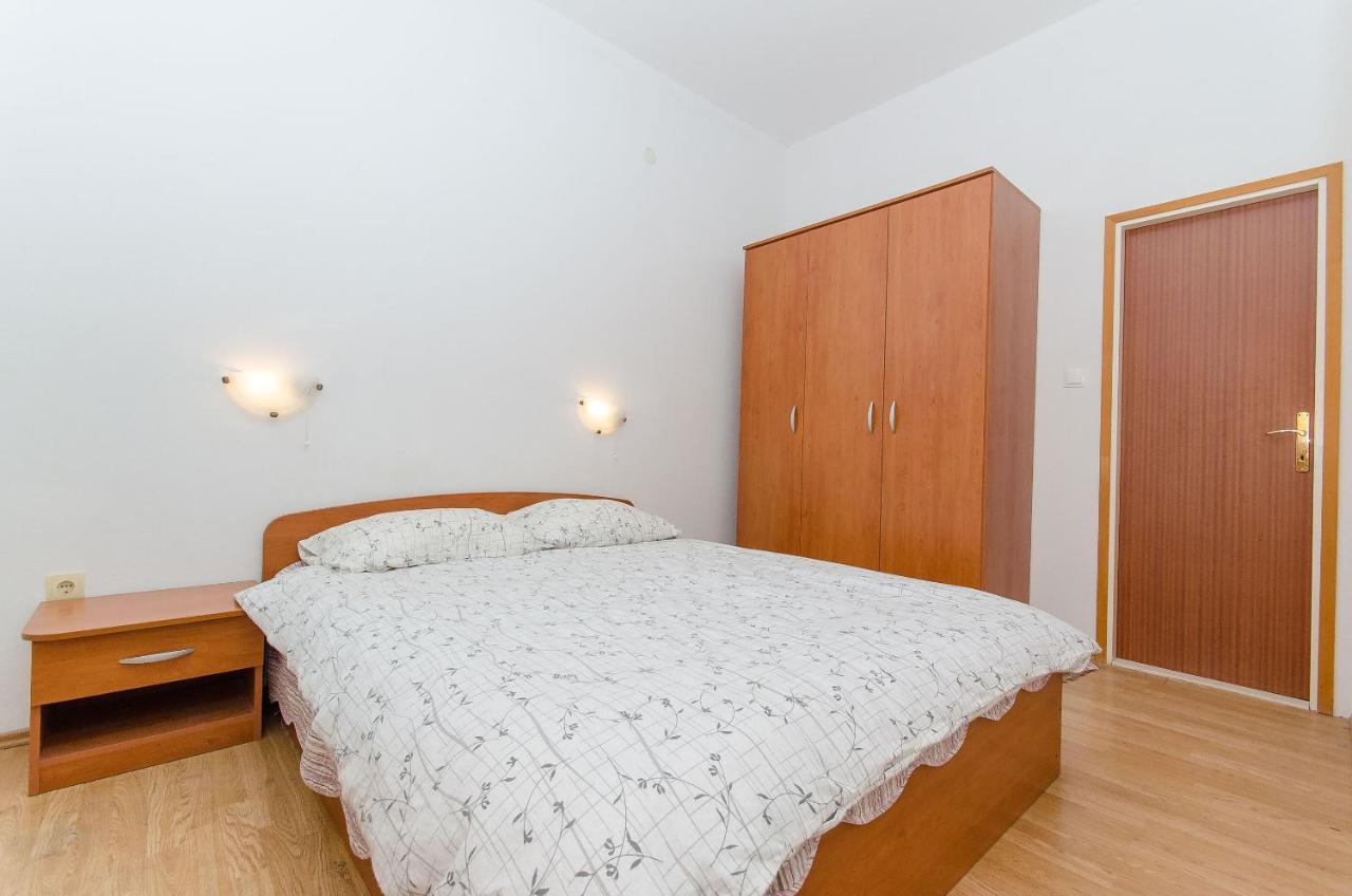Apartments Ivanka Вис Экстерьер фото