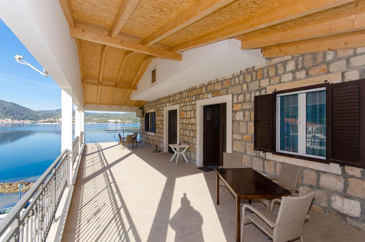 Apartments Ivanka Вис Экстерьер фото