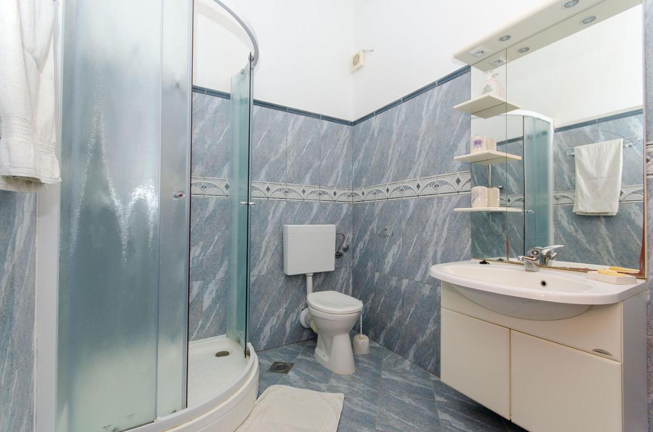 Apartments Ivanka Вис Экстерьер фото